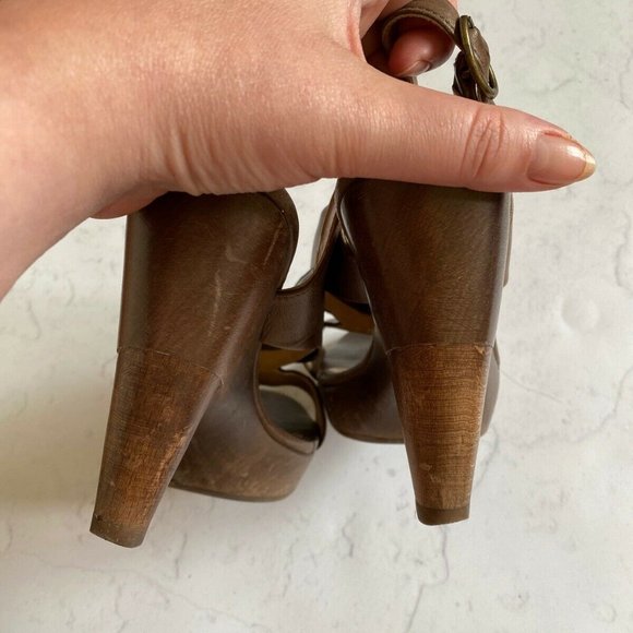 COCLICO [Brown Wood Leather Sandals] - Picture 5 of 5